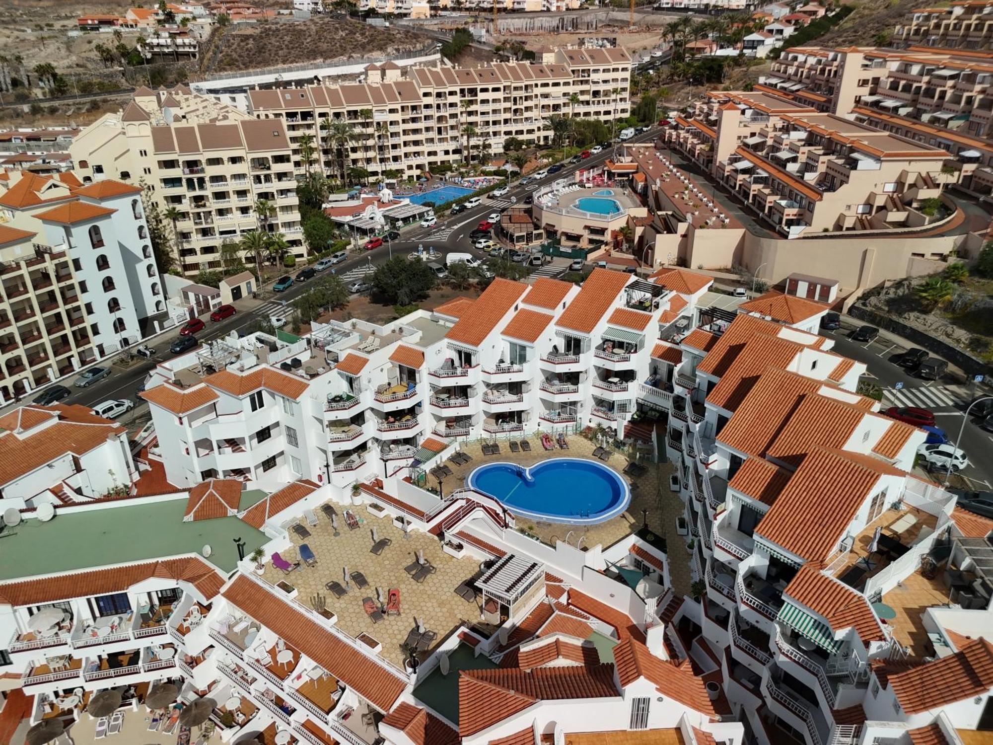 Modern Apartment, Heated Pool & 2 Terraces Los Cristianos  Buitenkant foto
