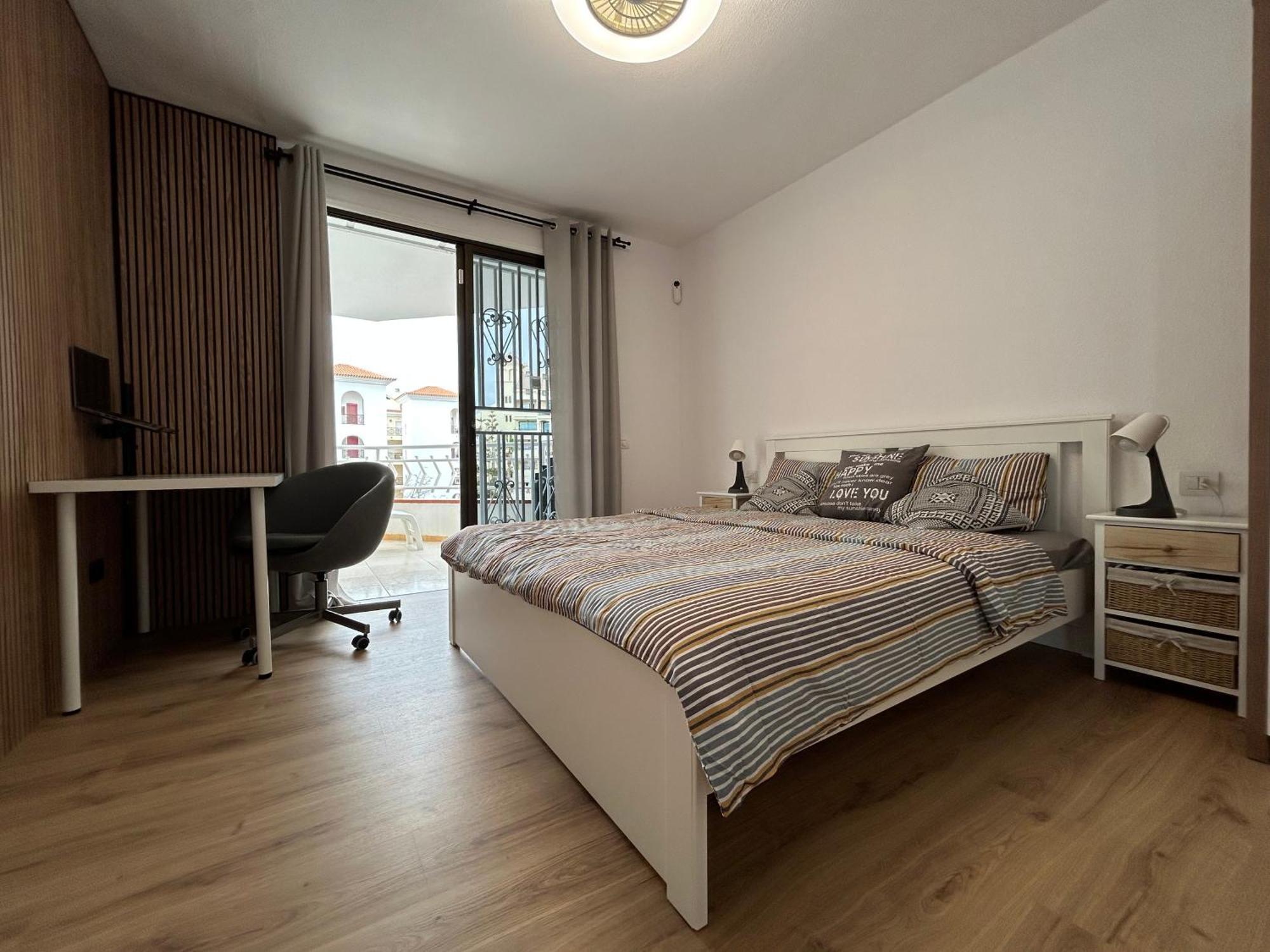 Modern Apartment, Heated Pool & 2 Terraces Los Cristianos  Buitenkant foto